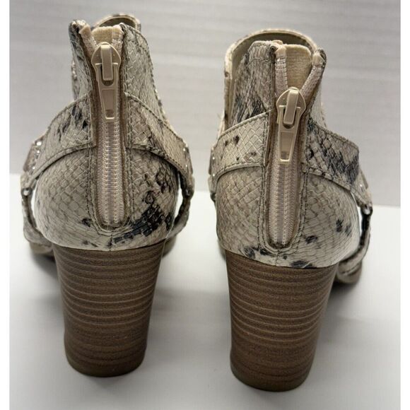 Fergalicious by‎ Fergie Chucky Women's Size 7 Snakeskin Ankle Boots Boho - Picture 3 of 9